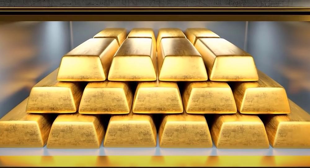 美国PCE数据前金价跌破3300关口，技术破位下行但降息预期仍提供支撑